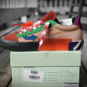 OFF-WHITE COLOR BLOCK SUEDE